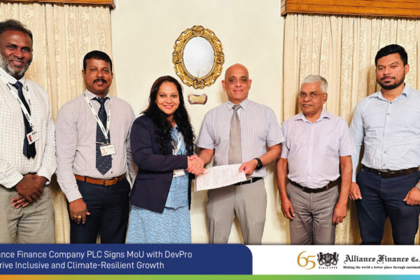 MoU Signing with DevPro-03